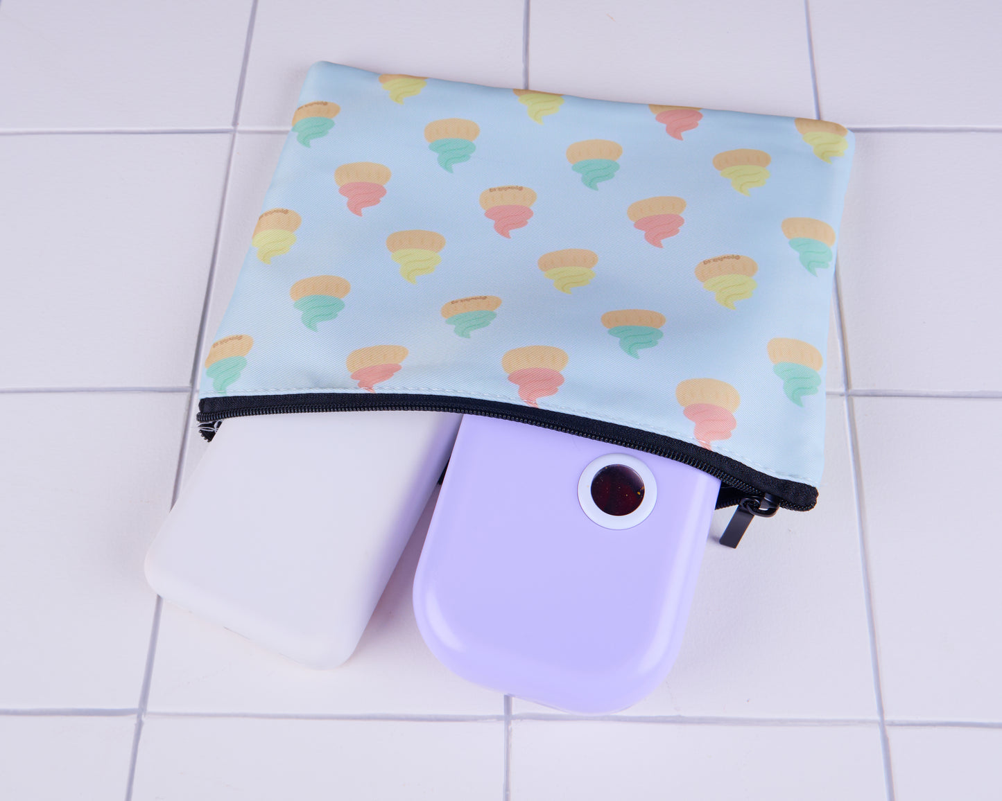 Gem Biscuit Essential Zip Pouch – Style 004
